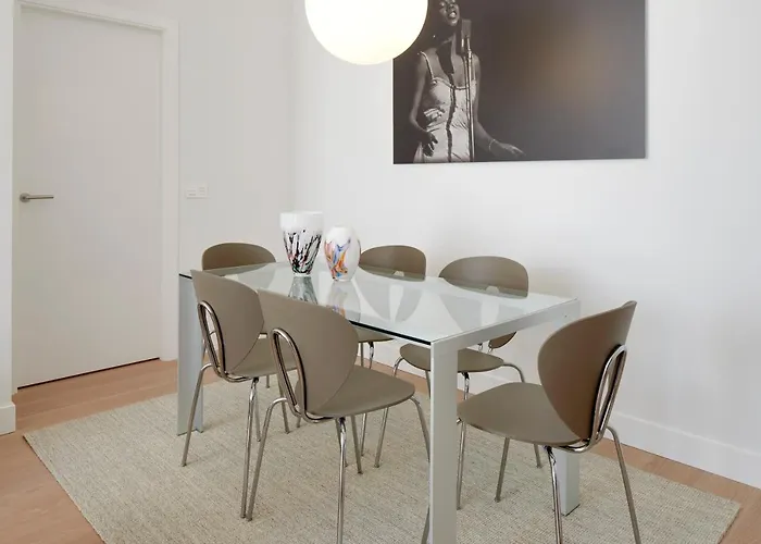 Apartment Moon River By Feelfree *