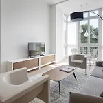 Apartment Moon River By Feelfree